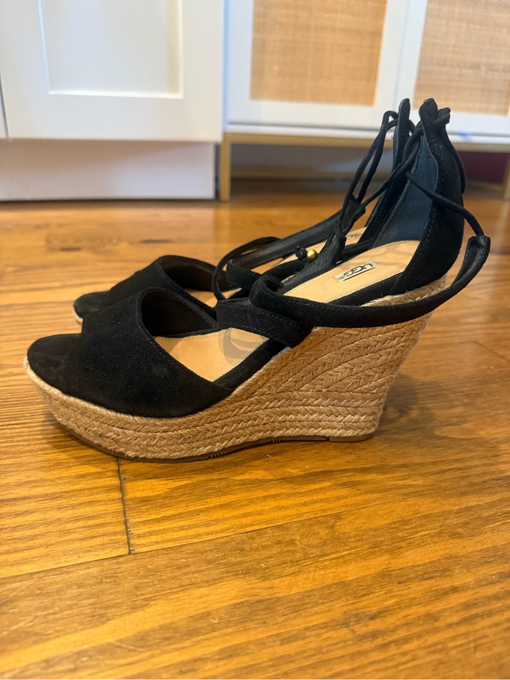 UGG Black Suede Reagan Wedge Sandals with Ankle Ties - size 8 - Picture 6 of 8